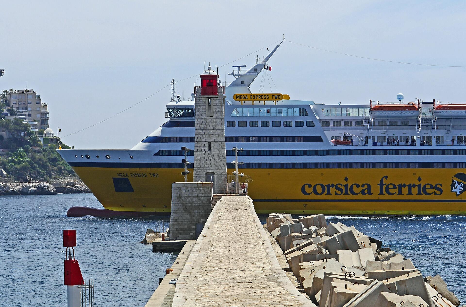 harbour-entrance-gbe5123b63_1920.jpg