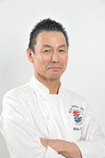 市塚　学  Manabu ICHIZUKA パレスホテル東京『フランス料理 クラウン』料理長